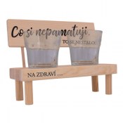 Dřevěný stojánek a skleničky - co si nepamatuji...