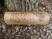 Poštovní schránka s kytkami